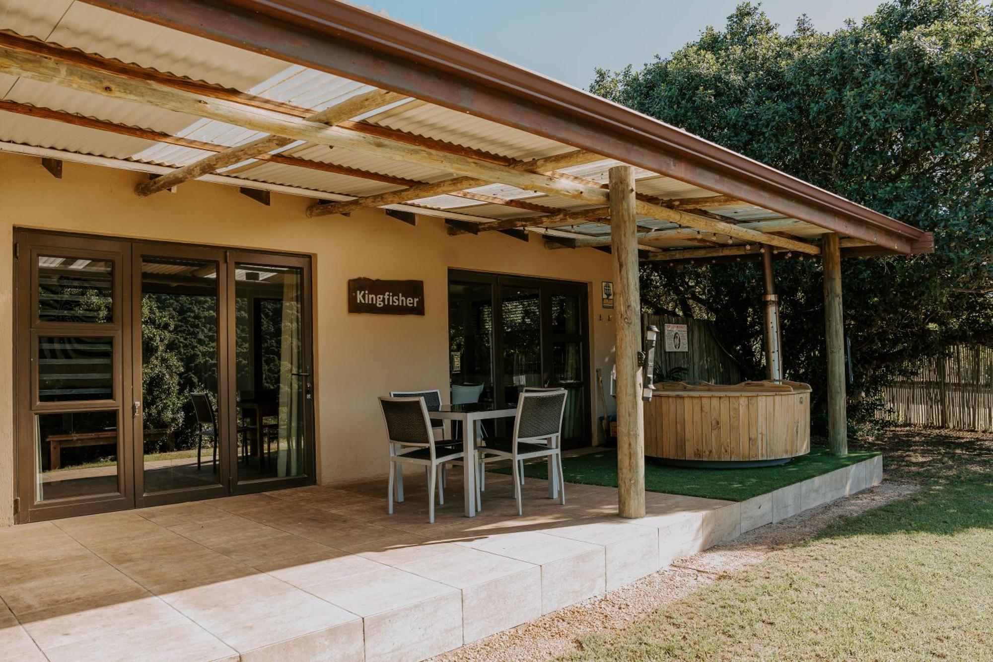 Thunzi Bush Lodge Beachview Bagian luar foto